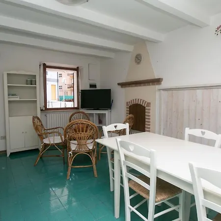 Appartement S128 - Sirolo, Delizioso Trilocale In Centro Con Aria Condizionata